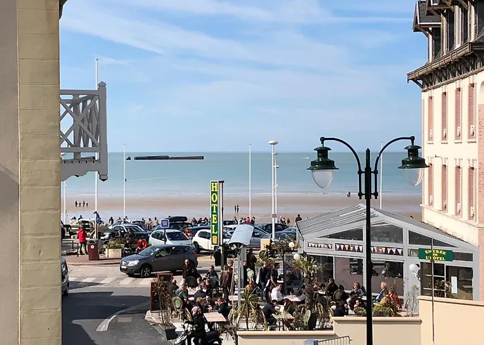 Dday Aviators Le Manoir Arromanches-les-Bains