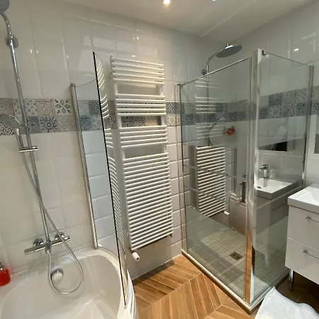 Penzion Dday Aviators Le Manoir Arromanches-les-Bains