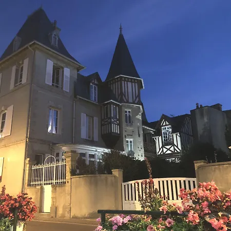 Affittacamere Dday Aviators Le Manoir Arromanches-les-Bains
