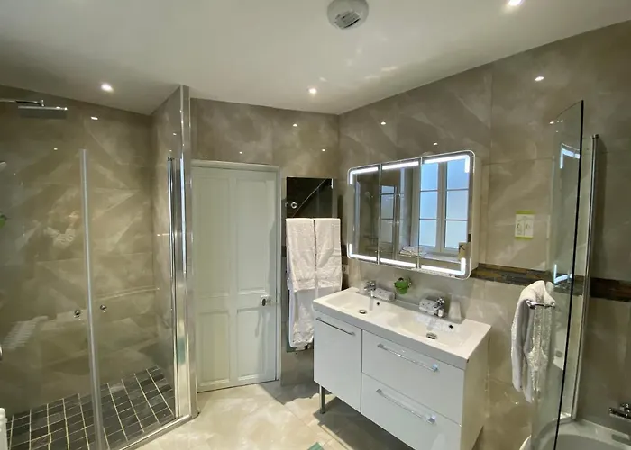 Dday Aviators Le Manoir 4* ارومانش لي بان